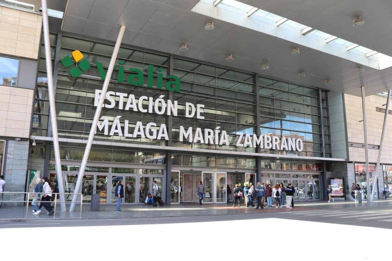 Fantastico Apartamento Junto A La Estacion マラガ エクステリア 写真